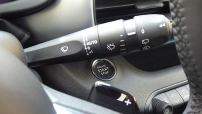 Jeep Avenger 1.2 turbo Summit fwd 100cv (19)