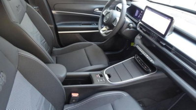 Jeep Avenger 1.2 turbo Summit fwd 100cv (8)
