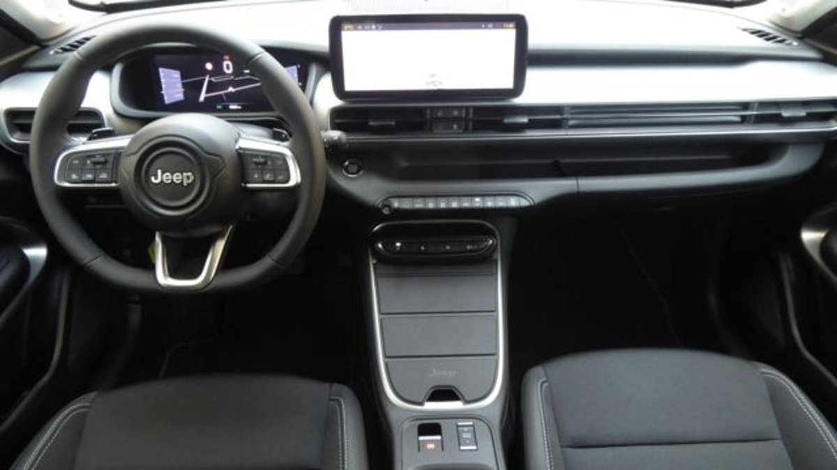 Jeep Avenger 1.2 turbo Summit fwd 100cv (9)