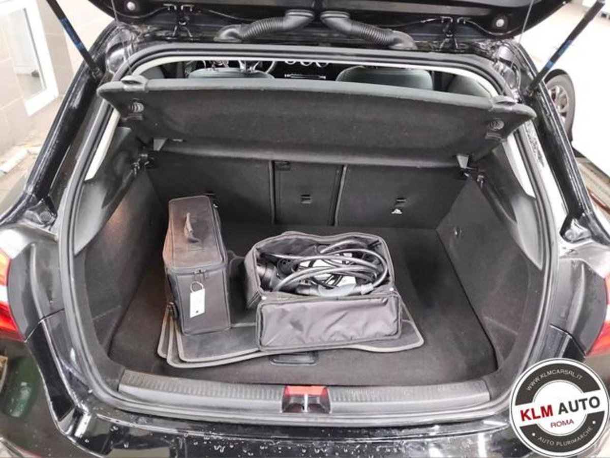 Mercedes-Benz Classe A 250 e phev Progressive Advanced Plus auto (9)