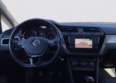 Volkswagen Touran 1.6 TDI 115 CV SCR Comfortline BlueMotion Technology (6)
