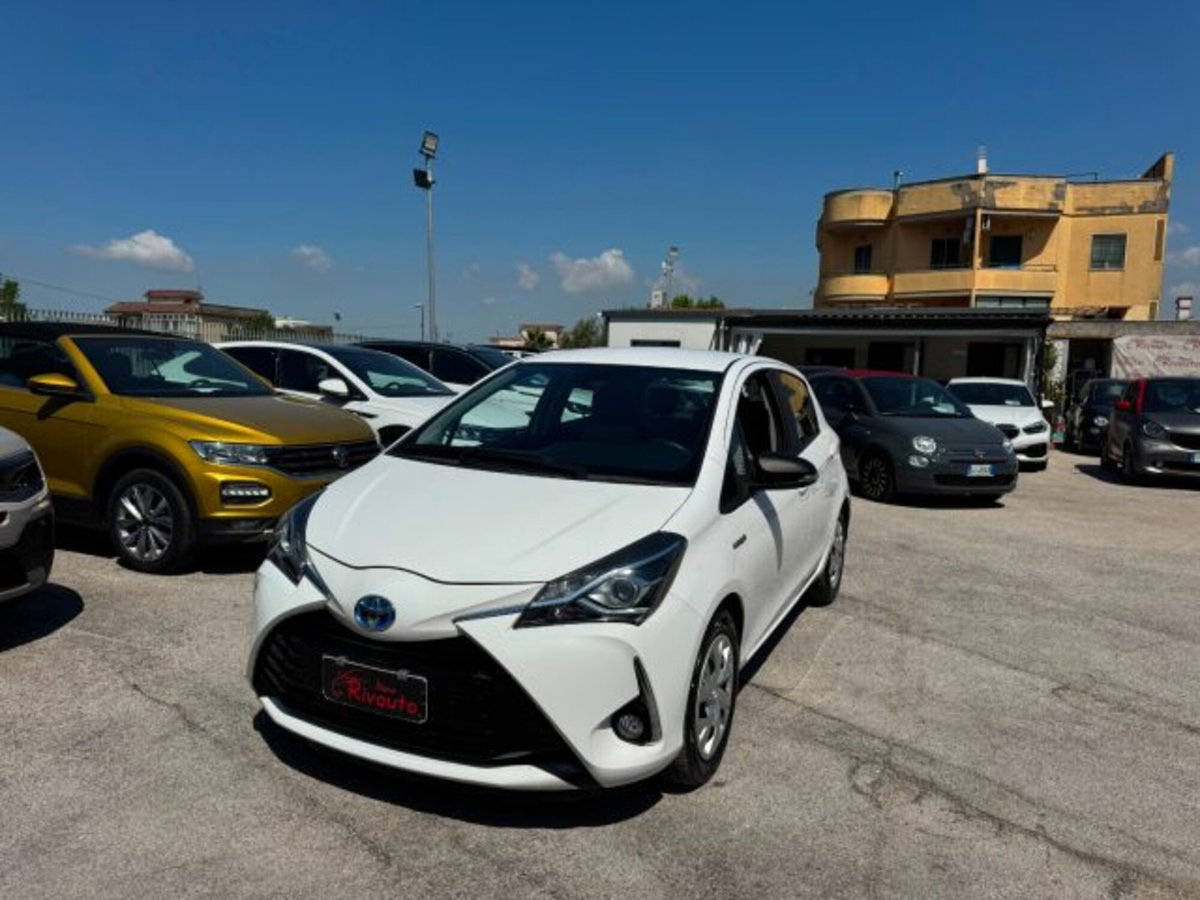 Toyota Yaris 1.5 Hybrid 5 porte Cool (12)
