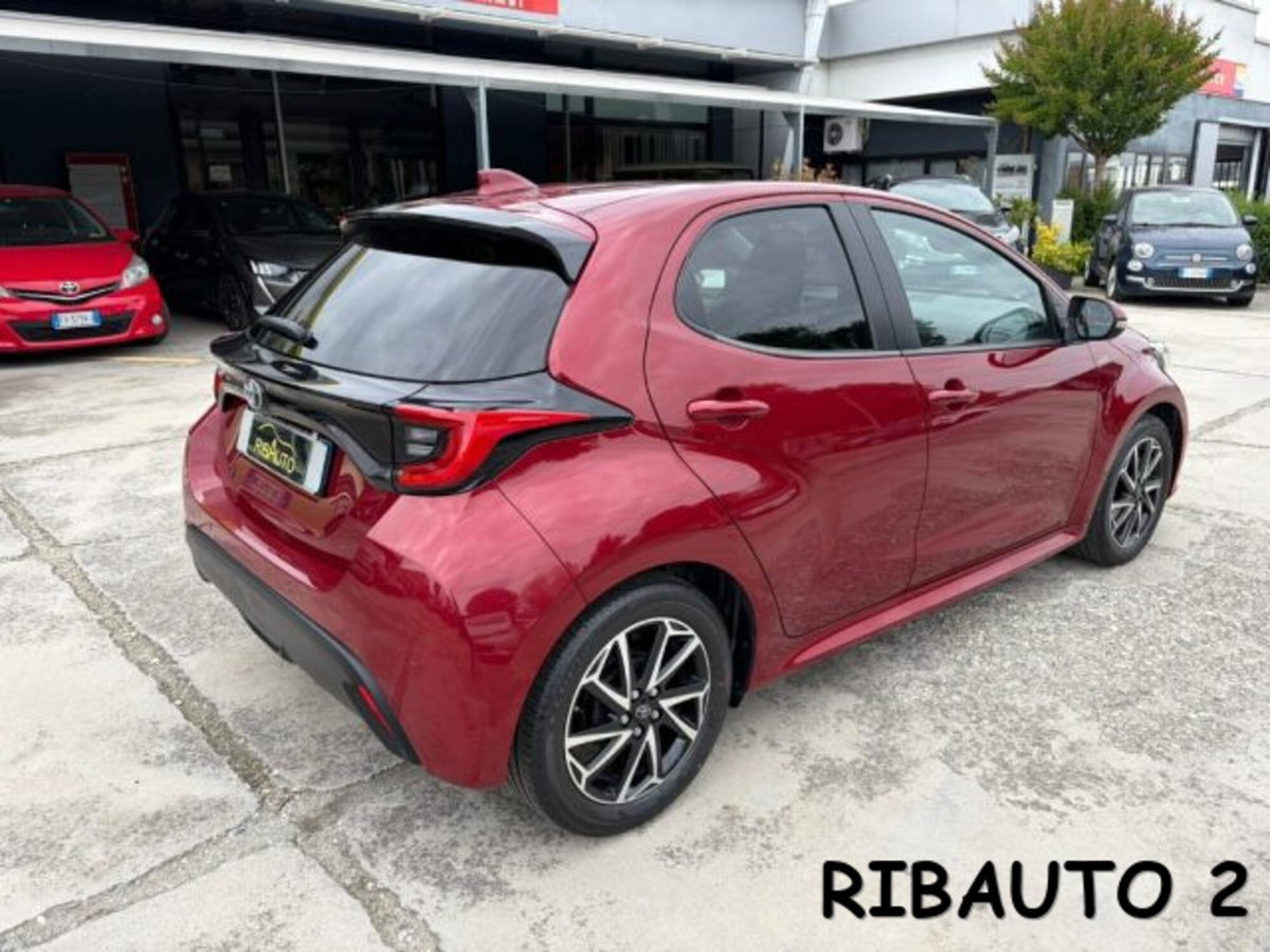 Toyota Yaris 1.0 5 porte Trend (9)