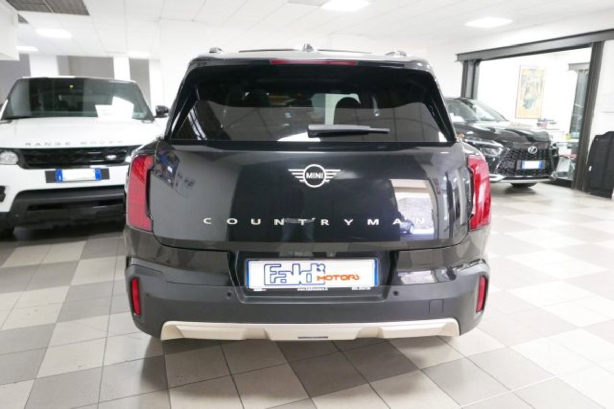 MINI Mini Countryman E Favoured (5)