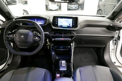 Peugeot 2008 PureTech 130 S&S EAT8 Allure Pack (6)
