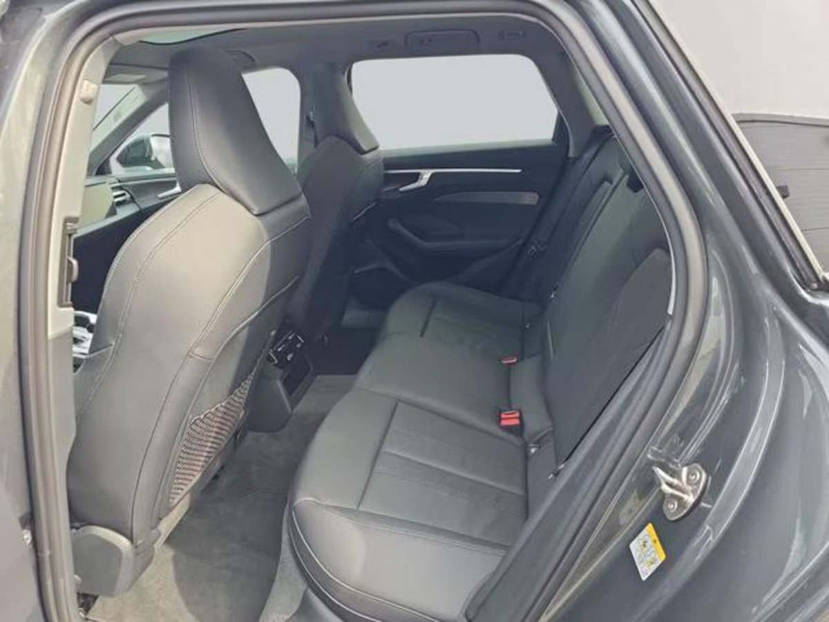 Audi A6 Avant 3.0 TDI 204CV quattro S tronic Ambiente (10)