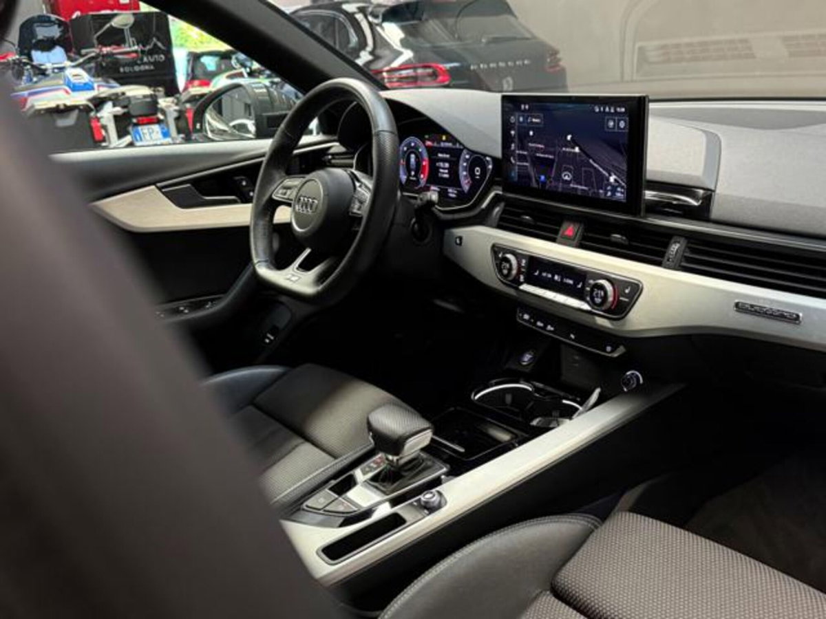 Audi A4 Avant 40 TDI quattro S tronic S line edition (14)