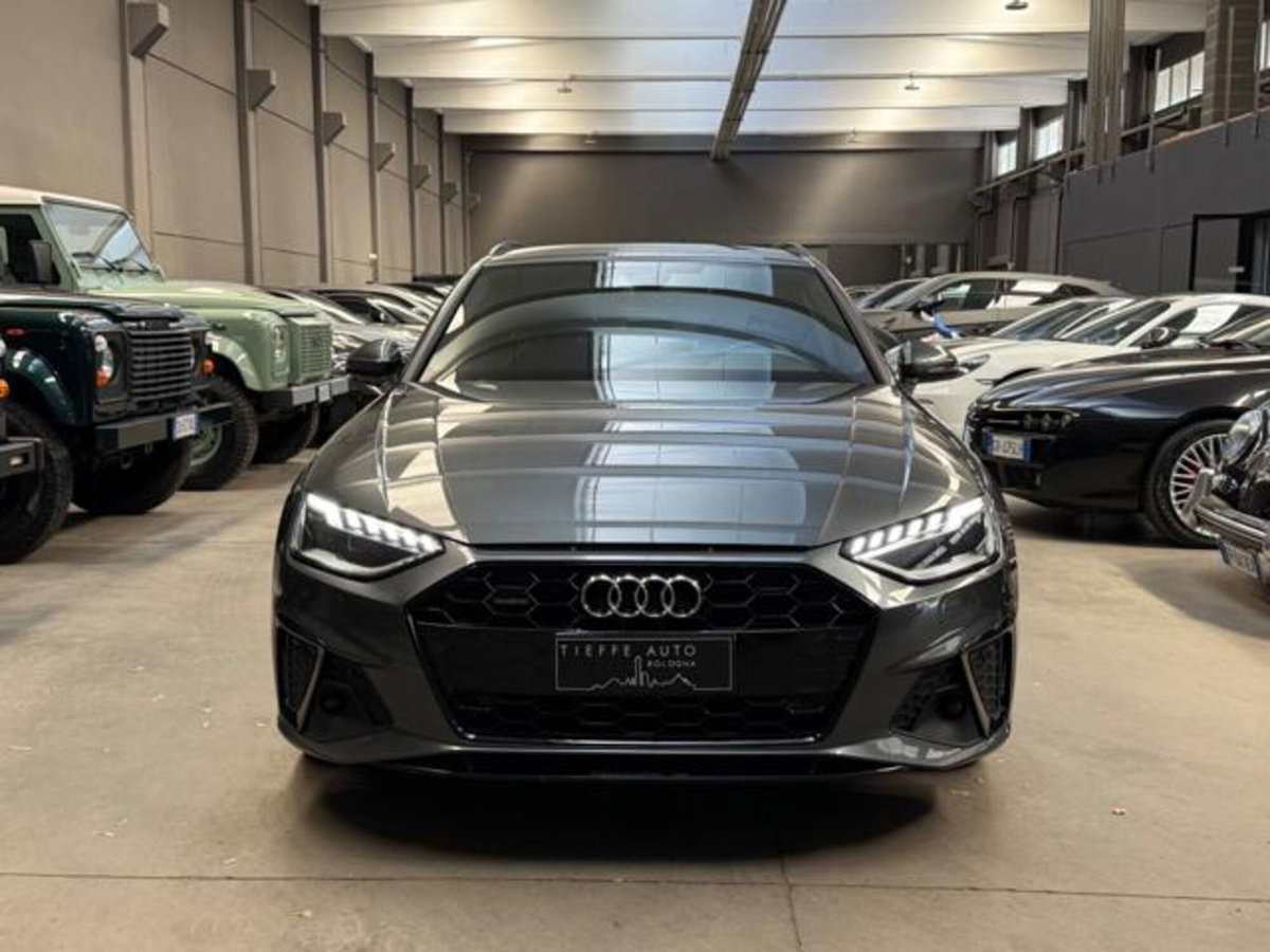 Audi A4 Avant 40 TDI quattro S tronic S line edition (2)