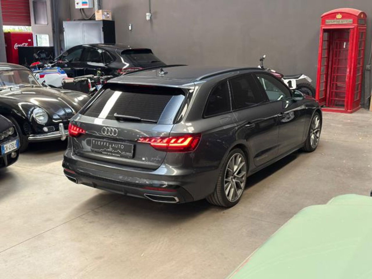 Audi A4 Avant 40 TDI quattro S tronic S line edition (4)