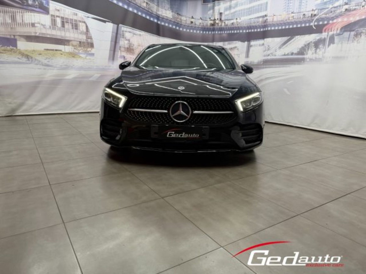 Mercedes-Benz Classe A Sedan 180 d AMG Line Premium Plus auto (3)
