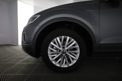 Volkswagen T-Roc 2.0 tdi Life 115cv (8)