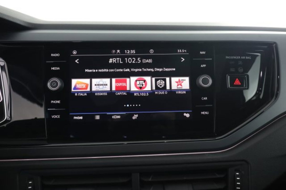 Volkswagen Taigo 1.0 tsi R-Line 115cv (11)