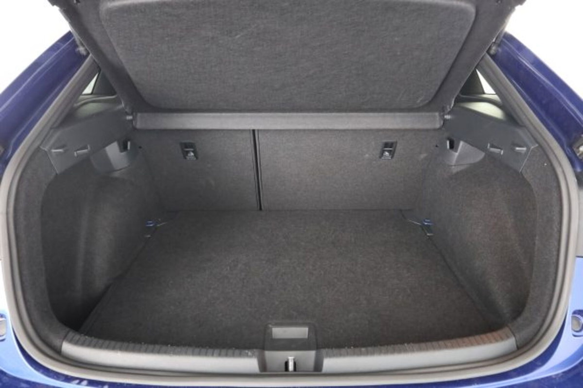 Volkswagen Taigo 1.0 tsi R-Line 115cv (6)