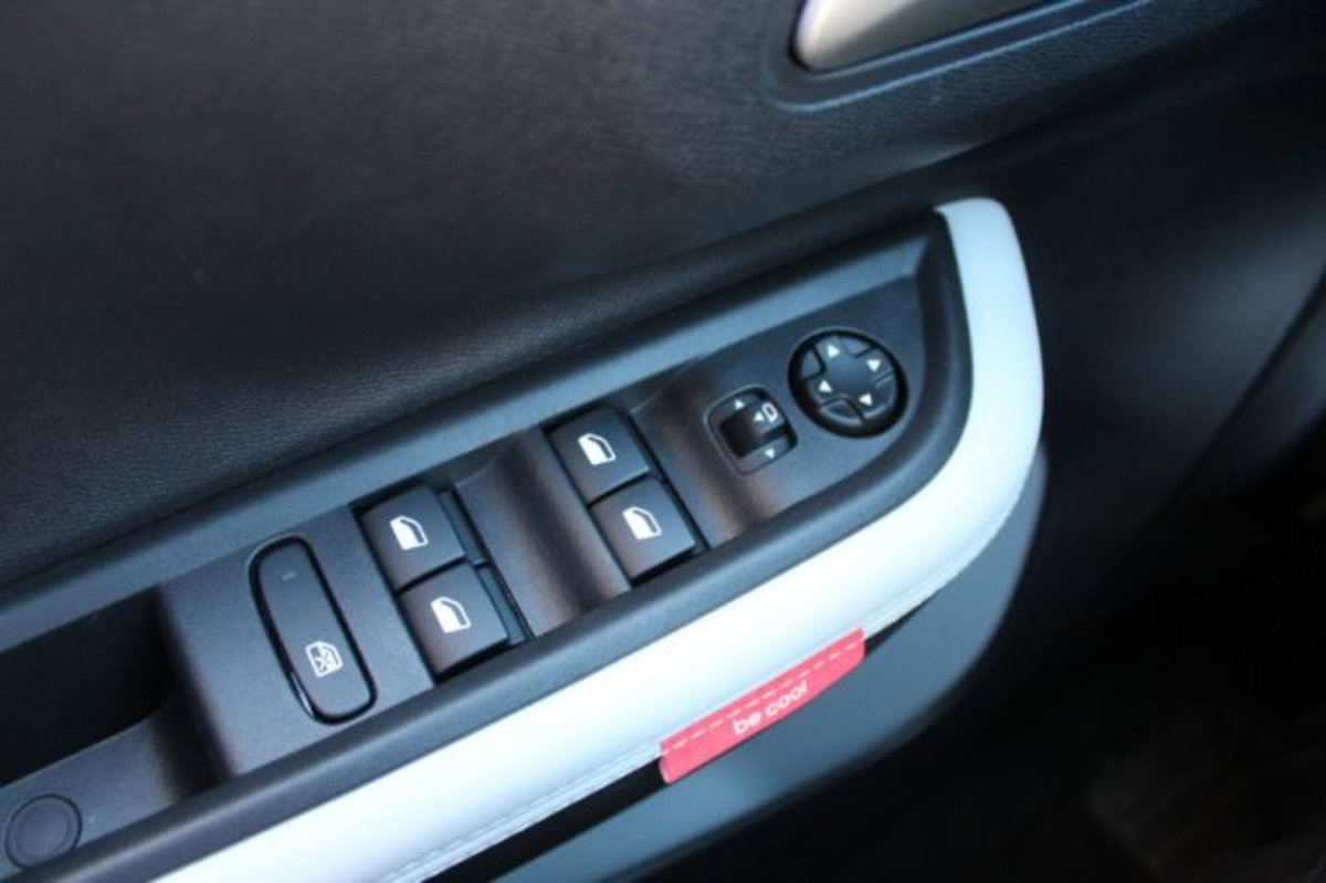 Citroen C3 1.2 puretech turbo Collection 100cv s&s (13)