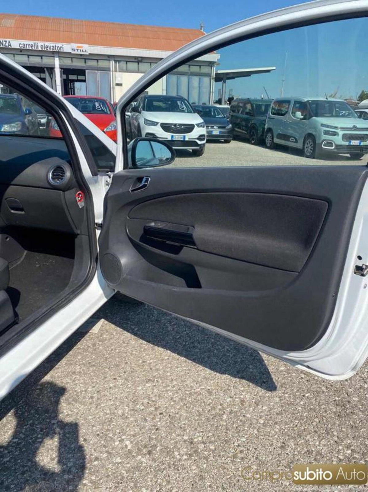 Opel Corsa 1.2 85CV 3 porte GPL-TECH b-color (14)