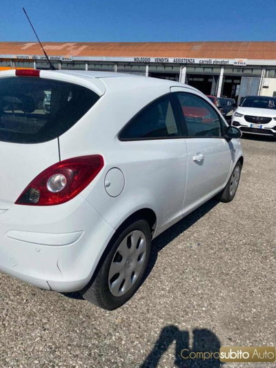 Opel Corsa 1.2 85CV 3 porte GPL-TECH b-color (2)