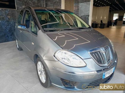 Lancia Musa 1.4 16V Gold (2)