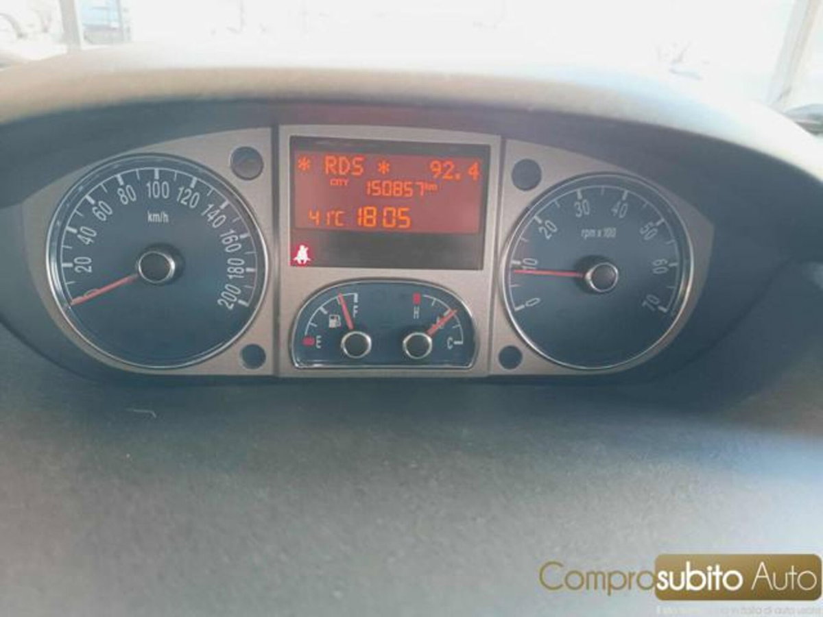 Lancia Musa 1.4 16V Gold (20)