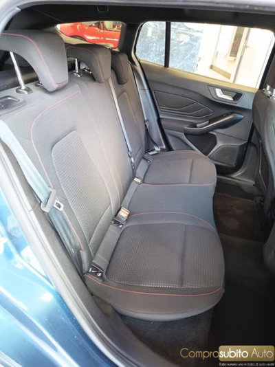 Ford Focus Station Wagon 1.0 EcoBoost Hybrid 125 CV Powershift SW ST-Line Style (18)
