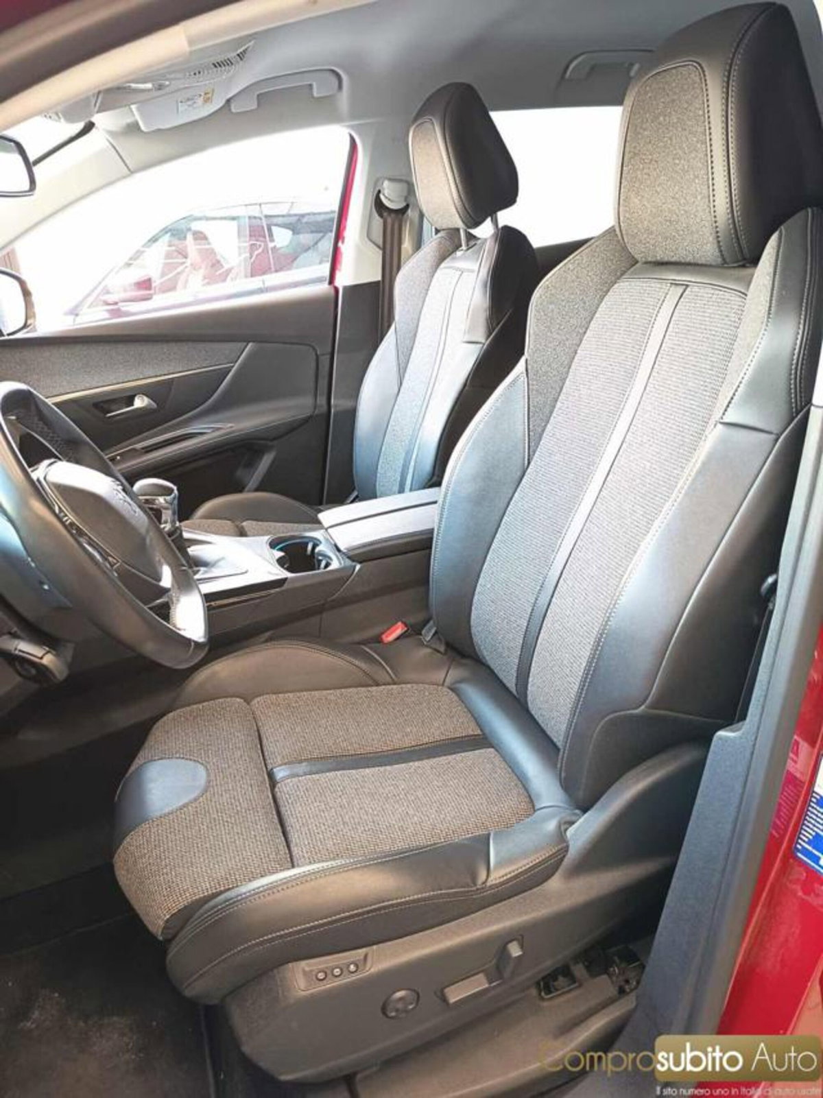 Peugeot 3008 PureTech Turbo 130 S&S Allure Pack (14)