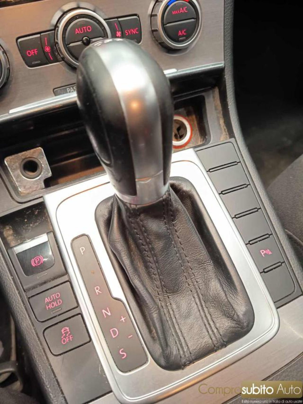 Volkswagen Passat Variant 1.4 TSI DSG Comfort. EcoFuel (17)