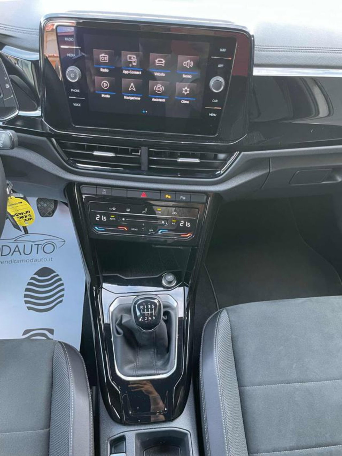 Volkswagen T-Roc 1.0 TSI Style (17)