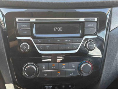 Nissan Qashqai 1.5 dCi Visia (17)