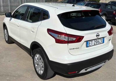 Nissan Qashqai 1.5 dCi Visia (3)