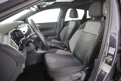 Volkswagen Taigo 1.0 tsi R-Line 115cv (2)