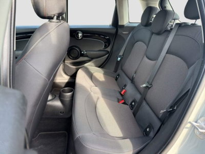 MINI Mini 1.5 Cooper Classic 5 porte (11)