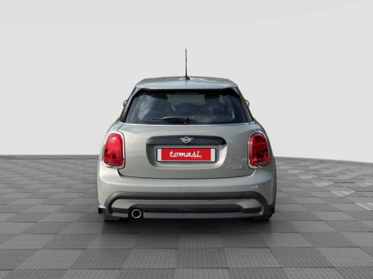 MINI Mini 1.5 Cooper Classic 5 porte (4)