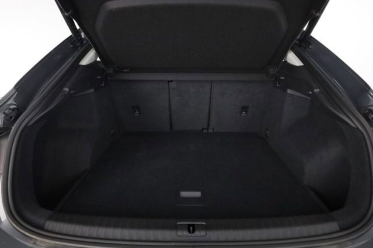 Audi Q3 Sportback 35 TDI quattro S tronic Business Plus (6)