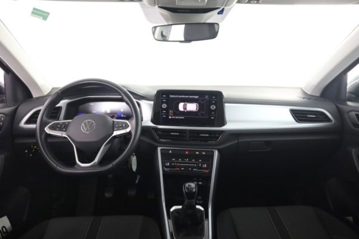 Volkswagen T-Roc 2.0 tdi Life 115cv (4)
