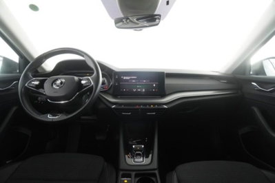 Skoda Octavia Station Wagon 2.0 TDI EVO SCR DSG Wagon Executive (12)