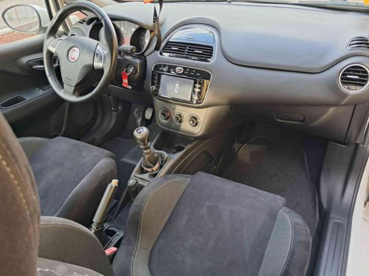 Fiat Punto 1.4 8V 3 porte Natural Power Young (15)