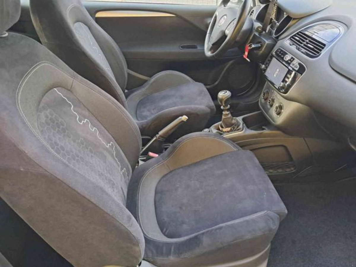 Fiat Punto 1.4 8V 3 porte Natural Power Young (16)