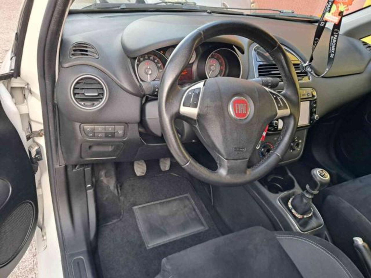 Fiat Punto 1.4 8V 3 porte Natural Power Young (17)