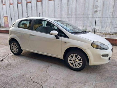 Fiat Punto 1.4 8V 3 porte Natural Power Young (8)