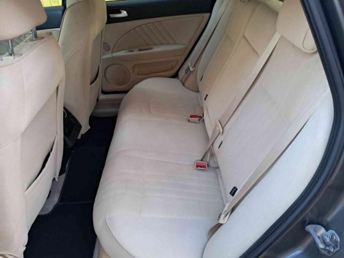 Alfa Romeo 159 SportWagon 1.9 JTDm Sportwagon Eco Progression (17)