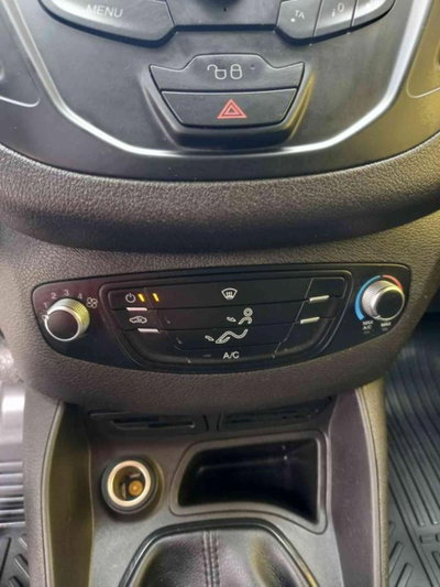 Ford Transit Courier 1.5 TDCi 75CV  Trend (15)
