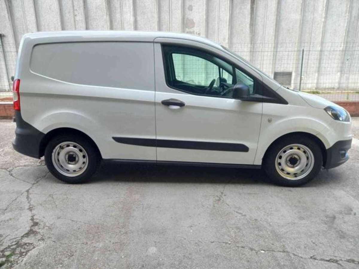 Ford Transit Courier 1.5 TDCi 75CV  Trend (9)