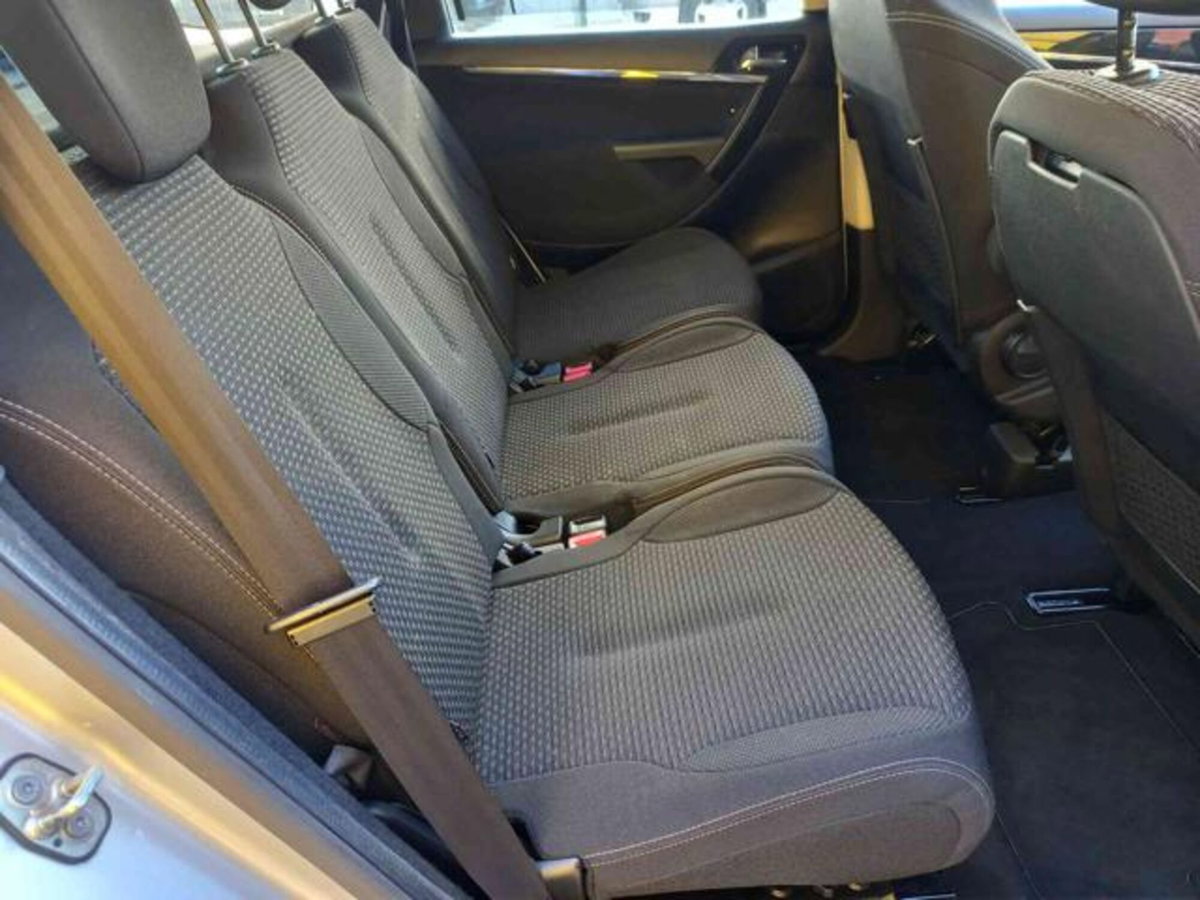 Citroen C4 Picasso 1.6 HDi 110 FAP Exclusive (19)