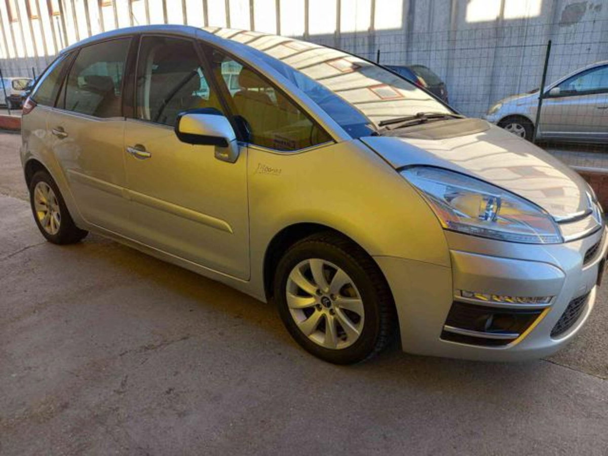 Citroen C4 Picasso 1.6 HDi 110 FAP Exclusive (5)
