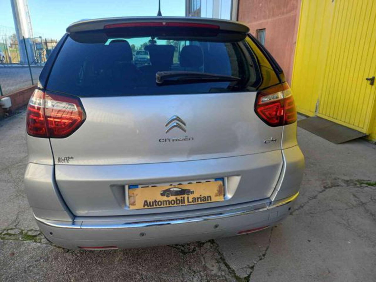 Citroen C4 Picasso 1.6 HDi 110 FAP Exclusive (8)