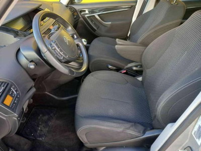 Citroen C4 Picasso 1.6 HDi 110 FAP Exclusive (9)