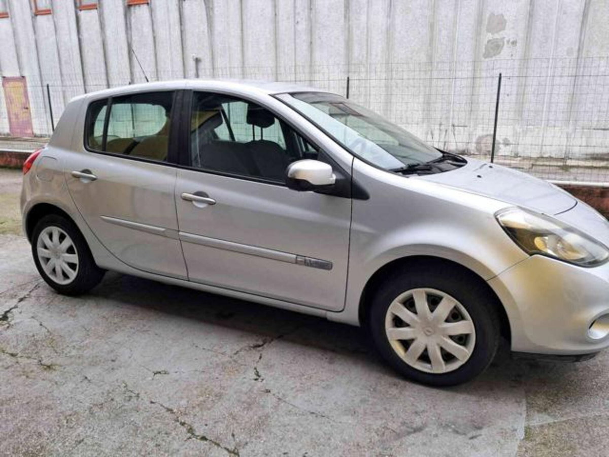 Renault Clio 1.2 16V 5 porte GPL Dynamique (10)