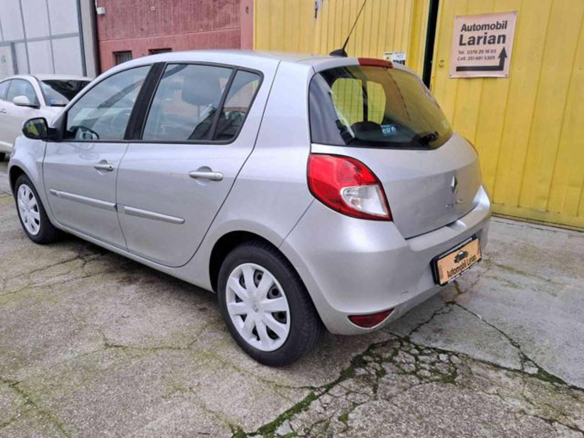 Renault Clio 1.2 16V 5 porte GPL Dynamique (2)