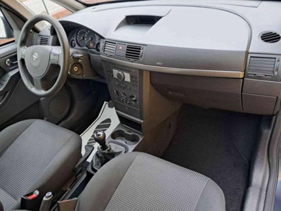Opel Meriva 1.4 16V Club (15)