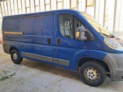 Peugeot Boxer Furgone 330 2.2 HDi/100CV PM-TN Furgone (9)