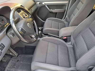 Volkswagen Touran 16V TDI Highline (12)